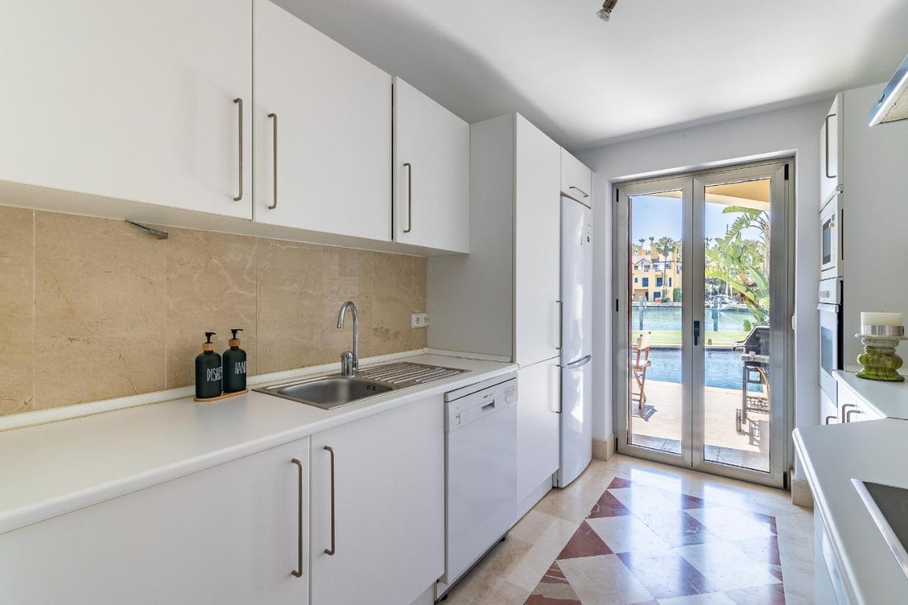 Waterside Apartment In Sotogrande Marina With Private Pool San Roque  Ngoại thất bức ảnh